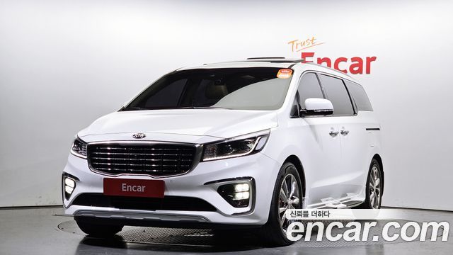 KIA THE NEW CARNIVAL 9 -SEATER NOBLESSE SPECIAL